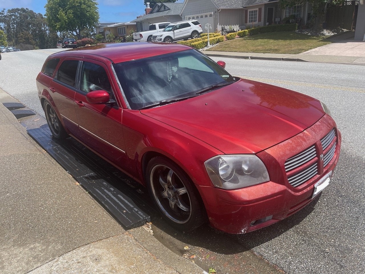 2005 Dodge Magnum SXT with upgraded parts/components